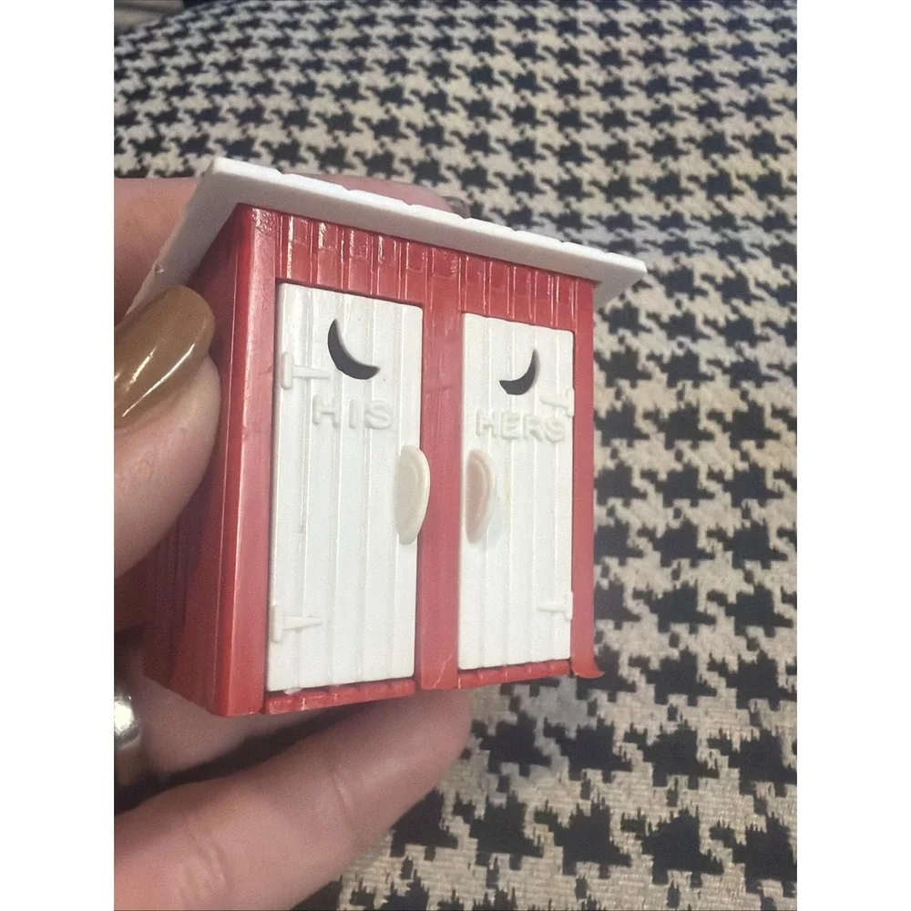 VINTAGE Plasticville HIS & HERS Red White 2